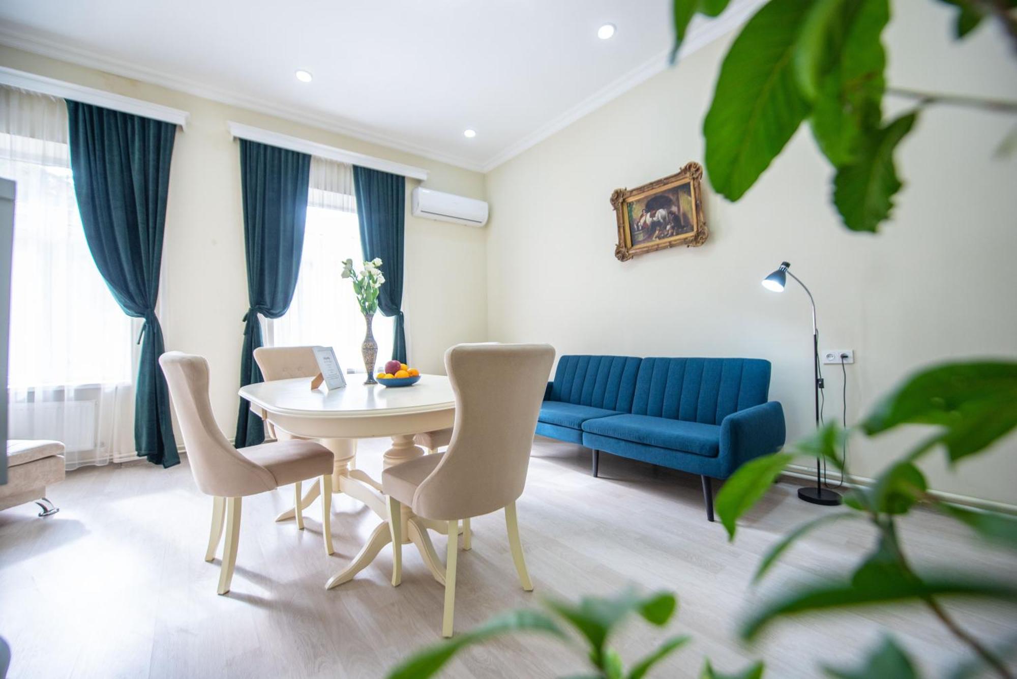 Old Town-Booking Apartment Tbilisi Zewnętrze zdjęcie